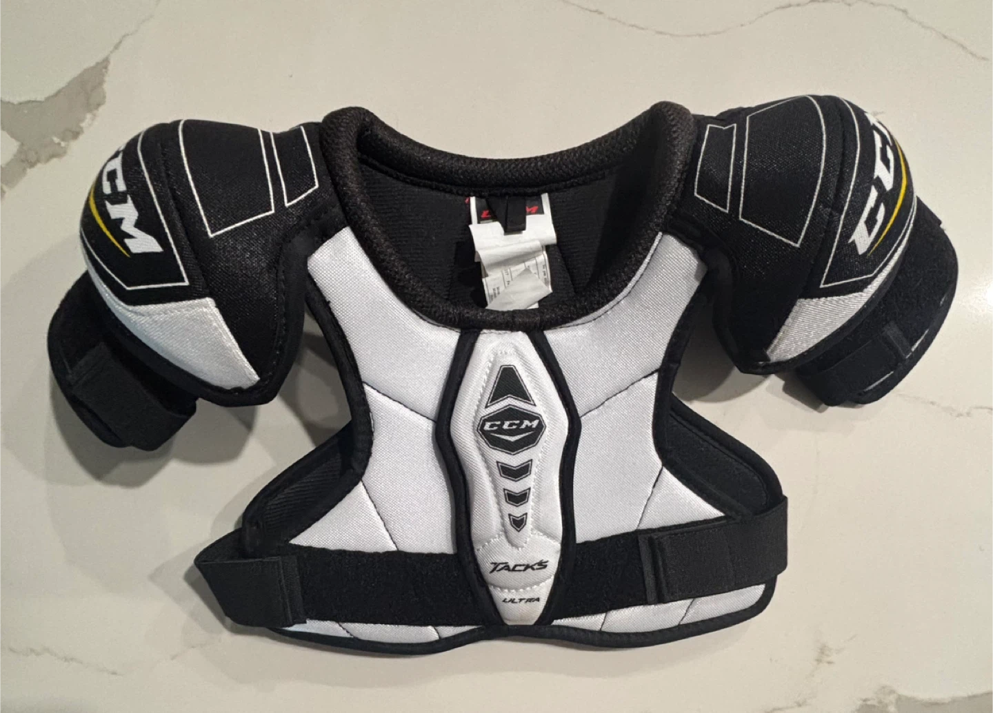 CCM Tacks Ultra Youth Hockey Shoulder Pads Size YT Small