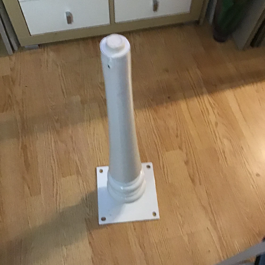White furniture table leg - photo 3