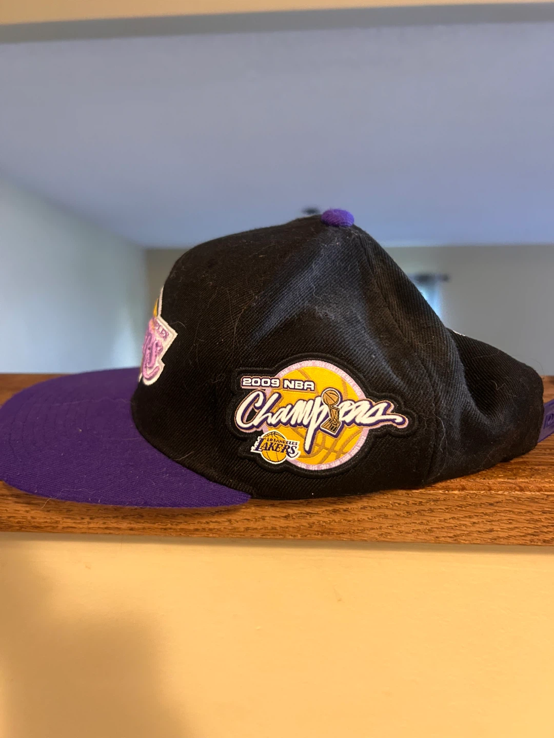 Los Angeles Lakers 2009 NBA Champions Hat - photo 2