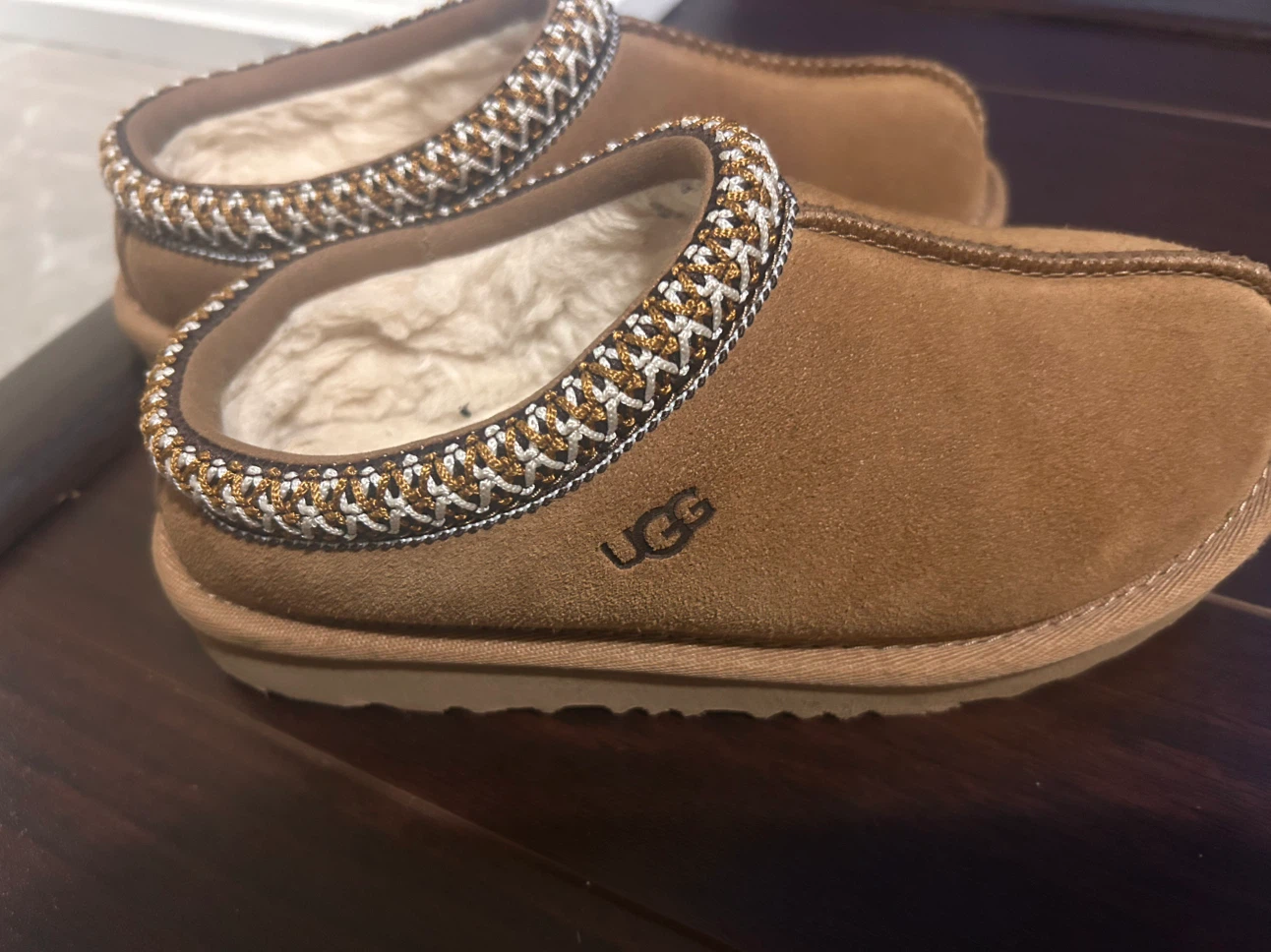 UGG Slippers Kids Size 13 USA - photo 2