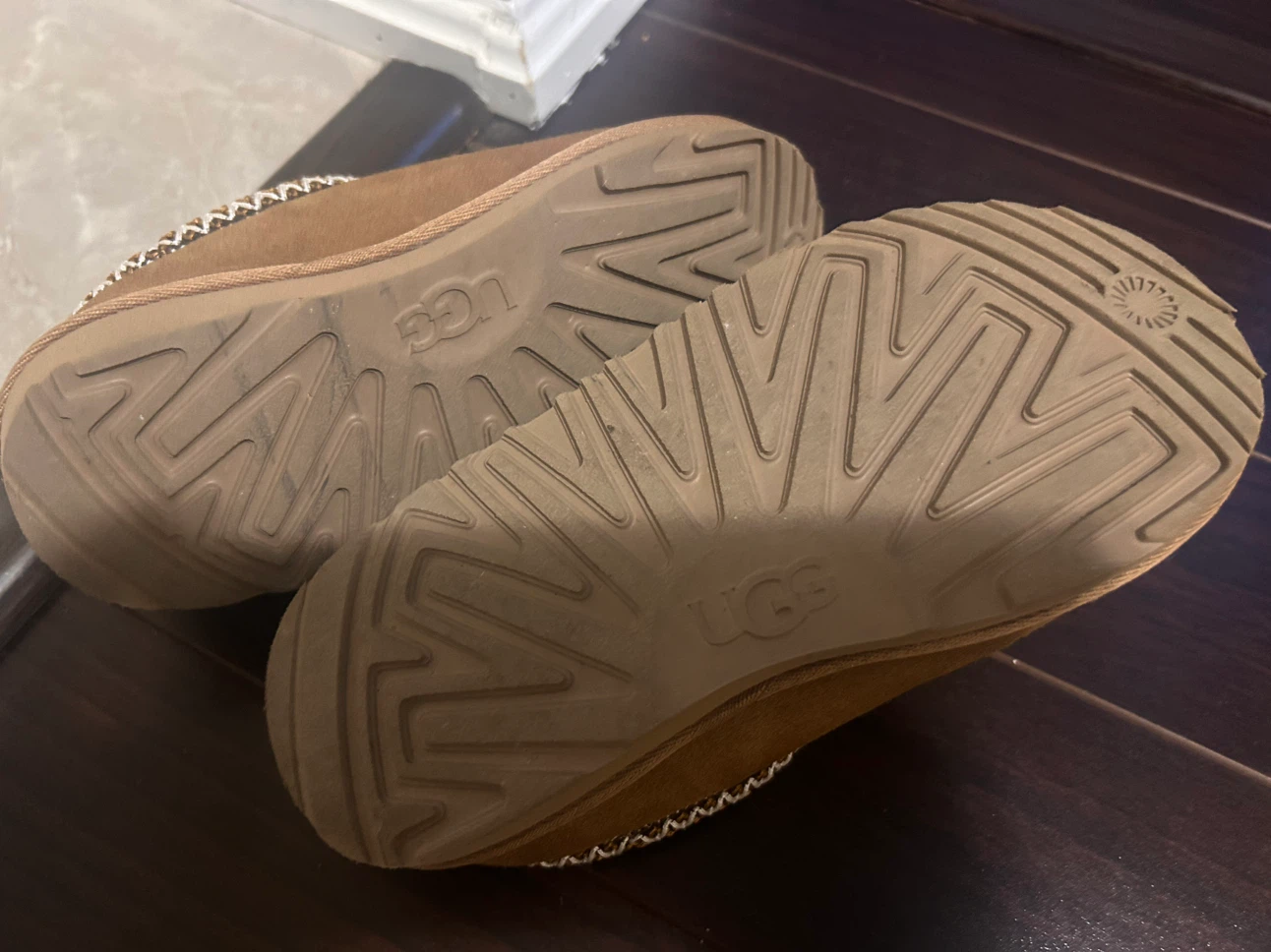 UGG Slippers Kids Size 13 USA - photo 3