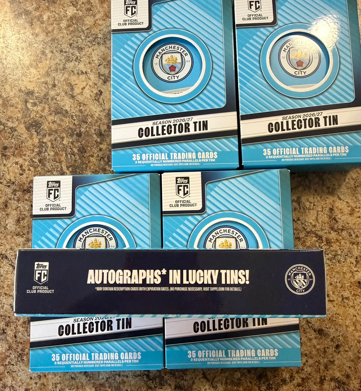 Topps Collector Tin Manchester City 2026/27 Sports Cards - photo 3