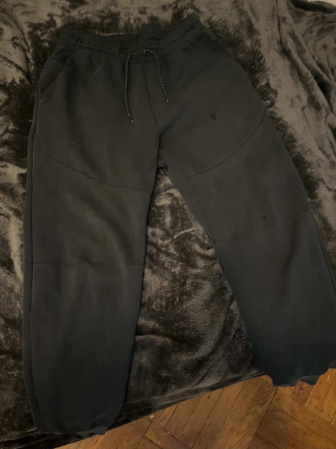 Black Nike Tech Pants Size M - photo 4