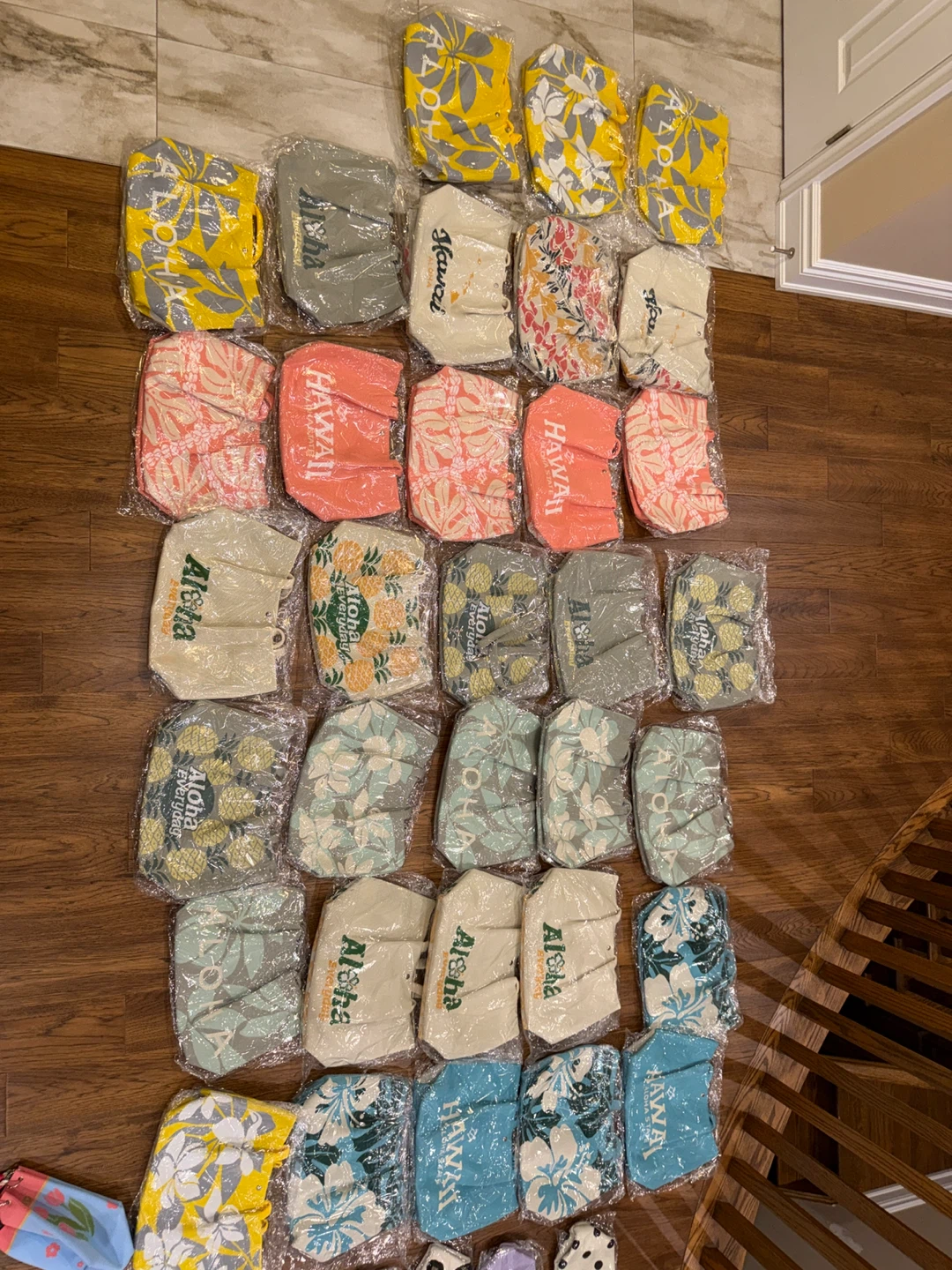 WHOLESALE!!! Cute tote bags for the winter and fall❣️