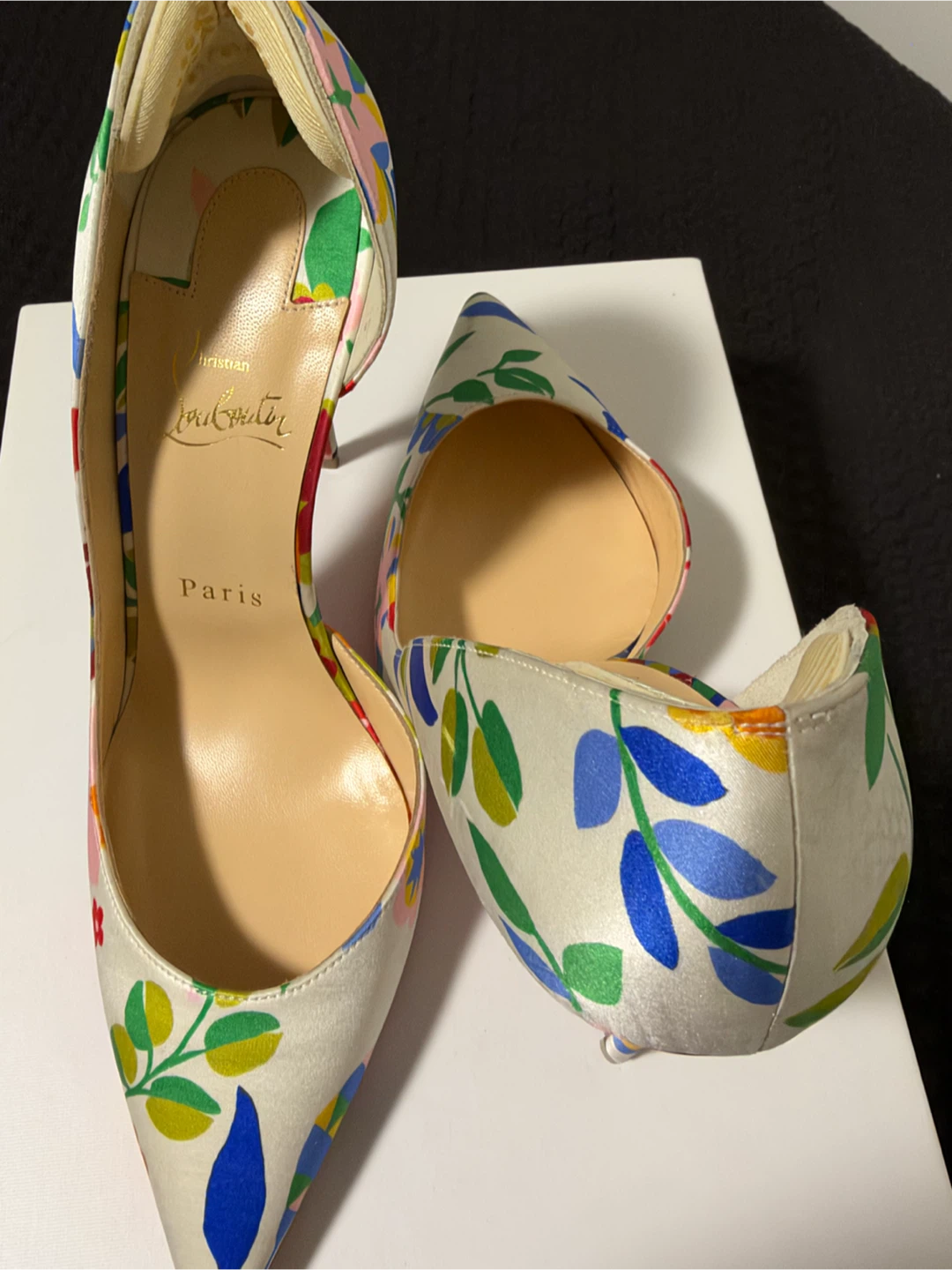 Christian Louboutin Floral Pumps Size 40 - photo 2