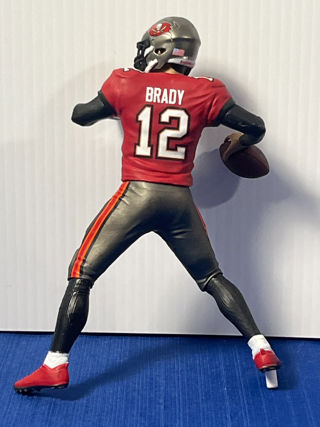 Tom Brady Buccaneers Figure & 3 Cards - No Base - photo 2
