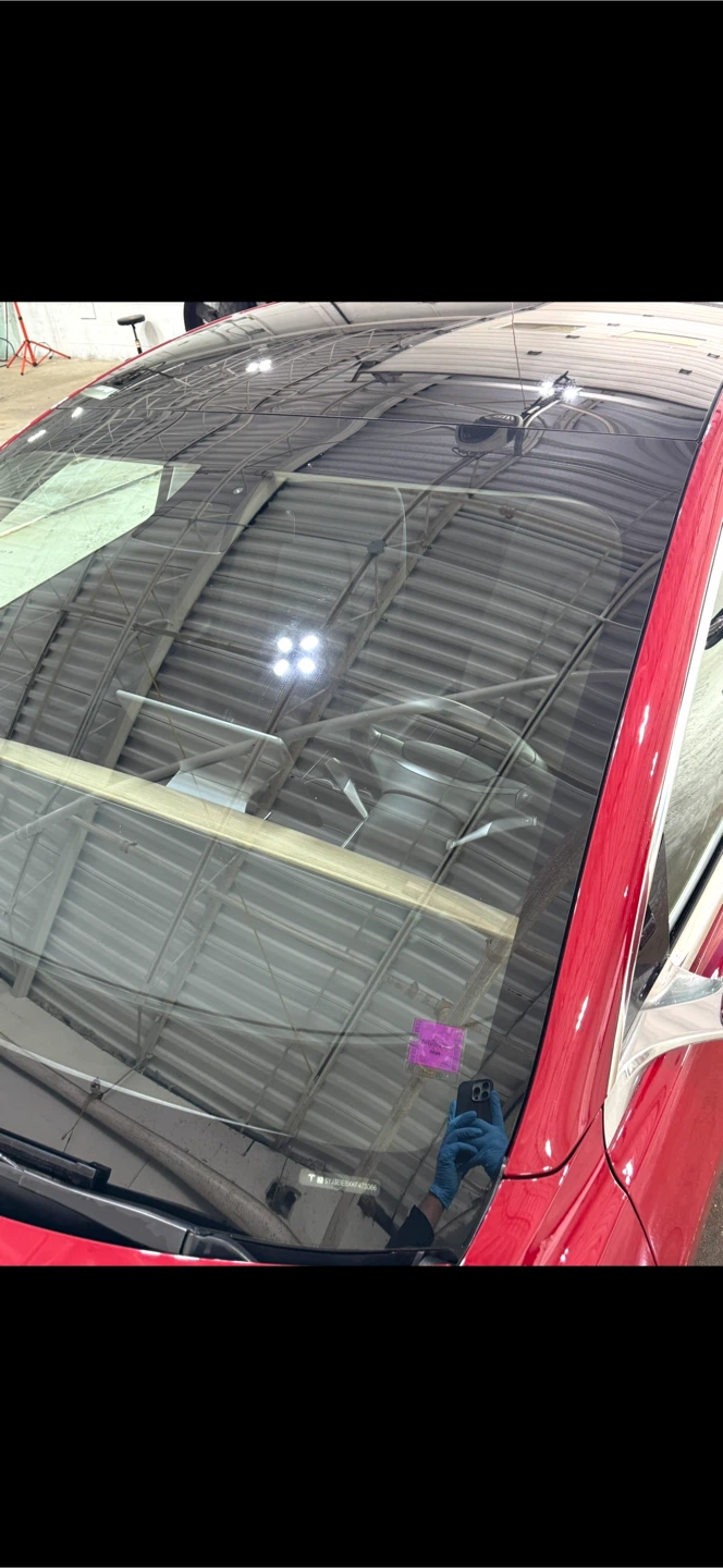 Windshield & Auto Glass Replacement / Chip Repair Service - photo 5