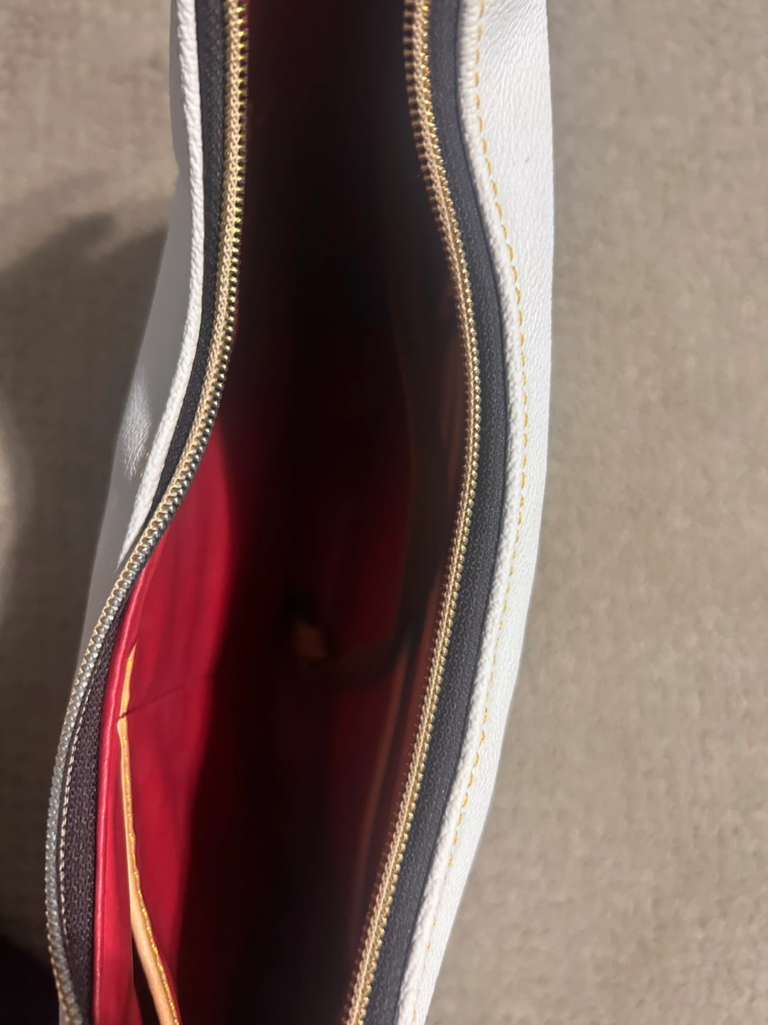 Dooney & Bourke Hobo Bag - photo 3