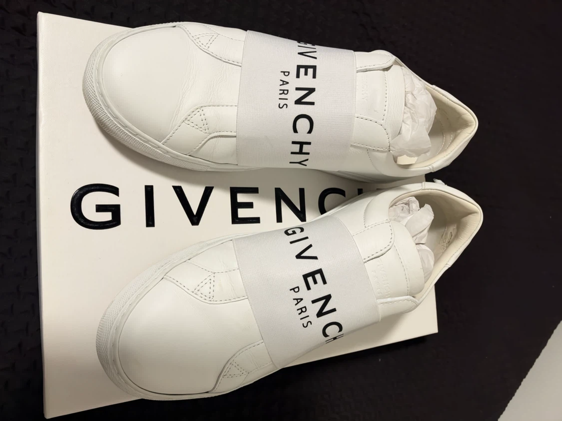 Givenchy White Logo Sneakers - photo 5
