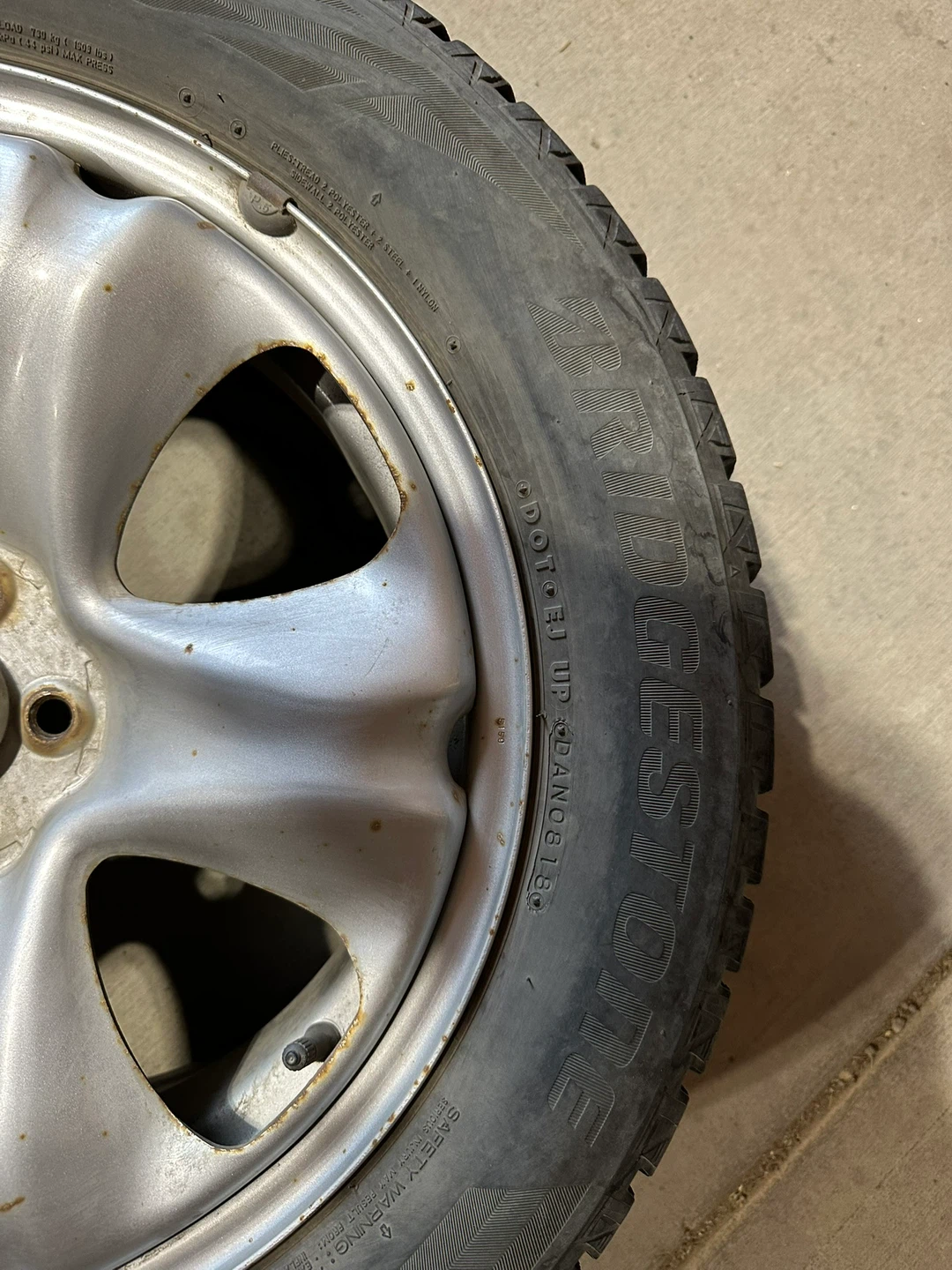 Set of 4 Bridgestone Blizzak WS80 Winter Tires - photo 3