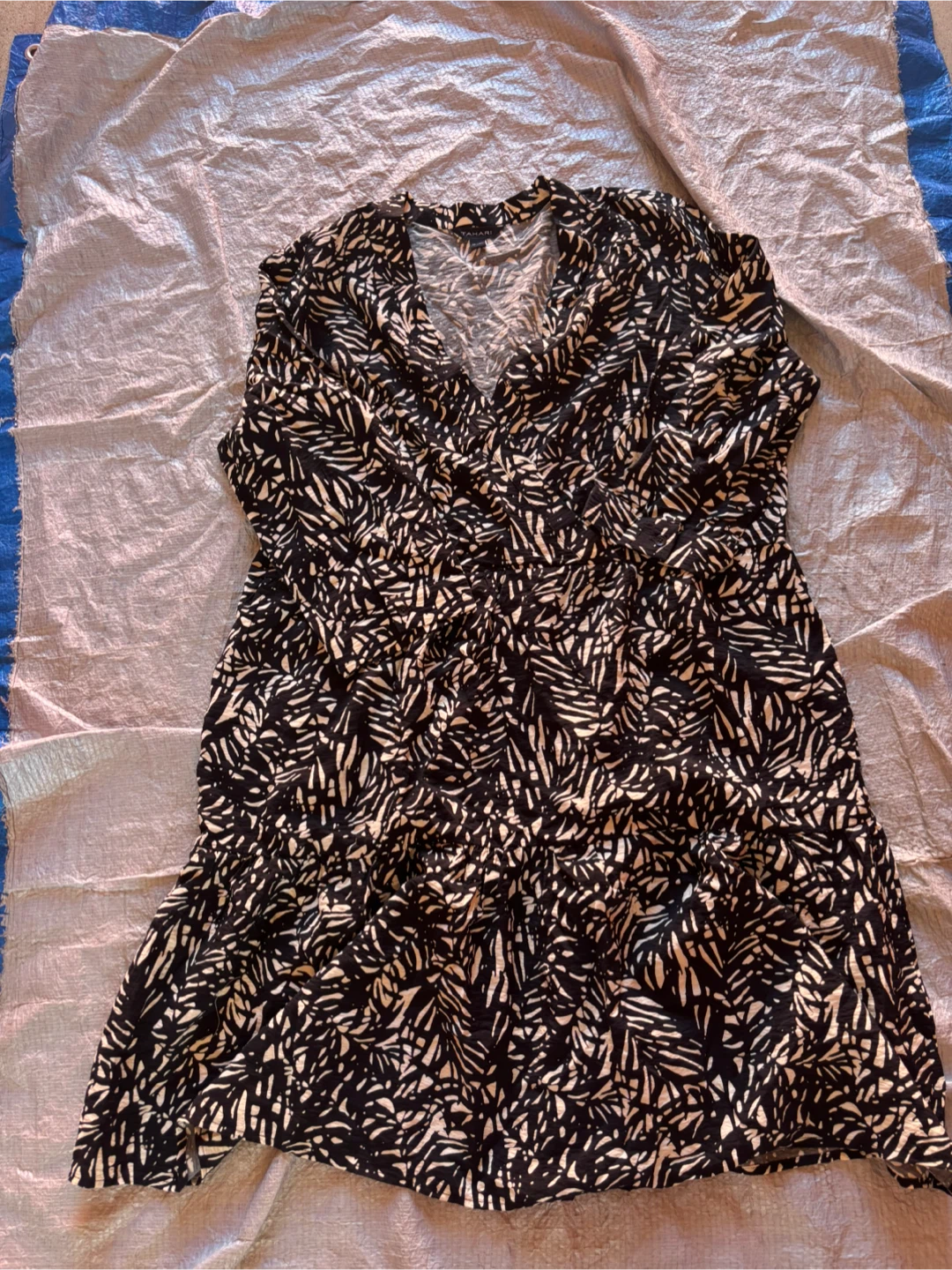 NWOT Tahari Black and White Patterned Dress XL