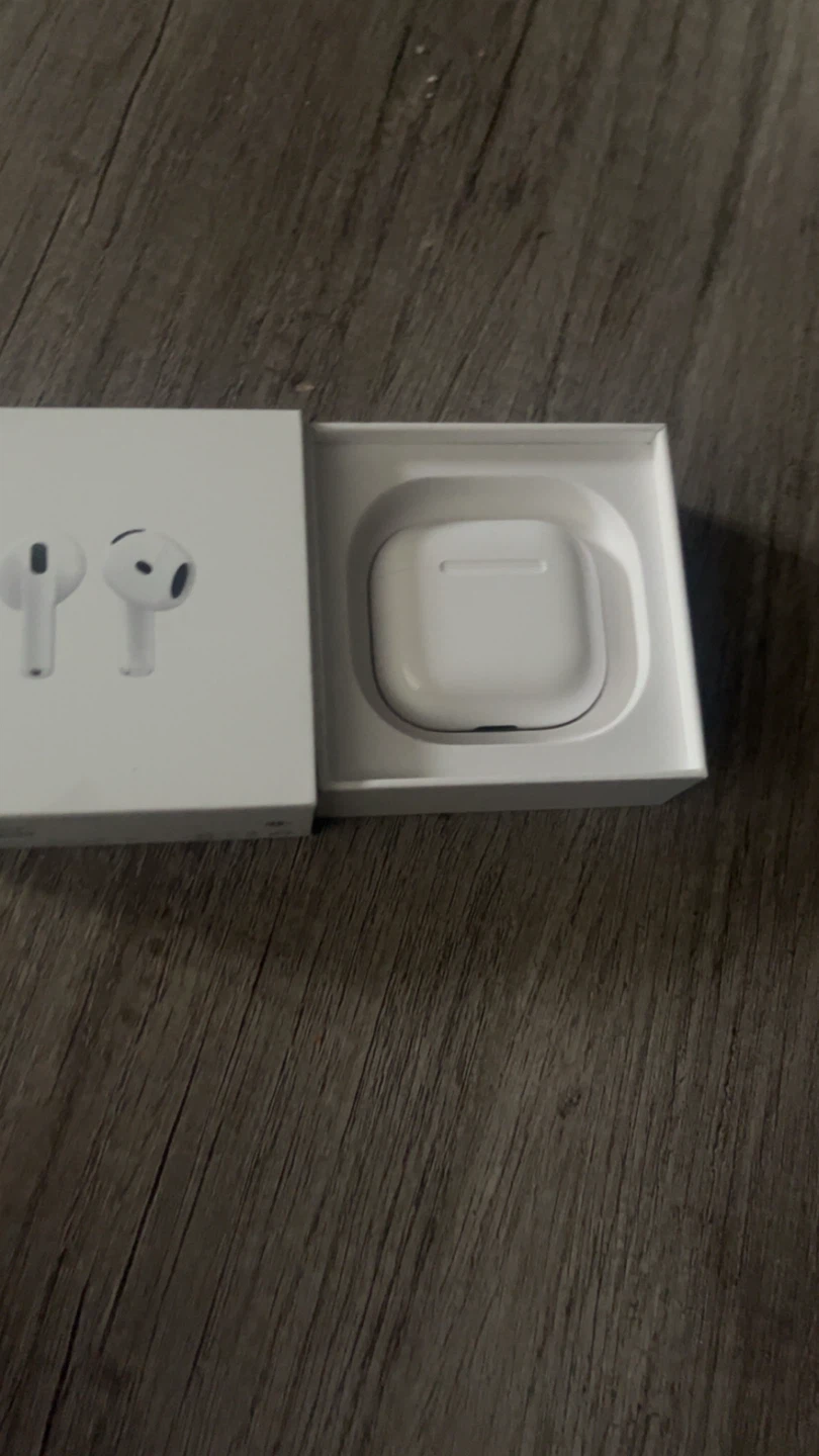 Apple AirPods 5 - photo 4