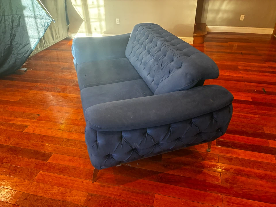 Blue Velvet Tufted Loveseat - photo 5