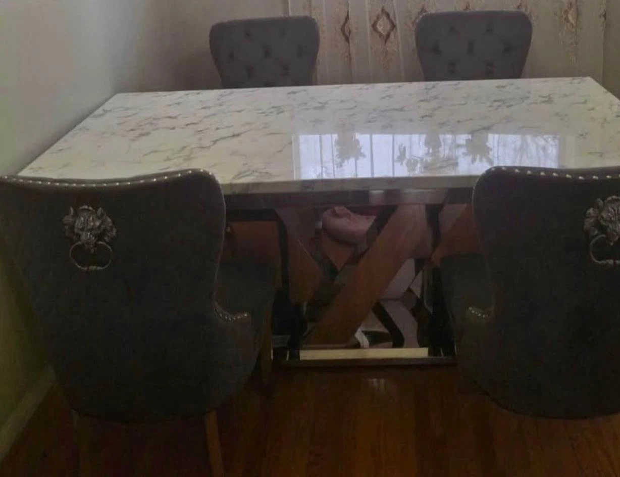 Dining table - photo 2