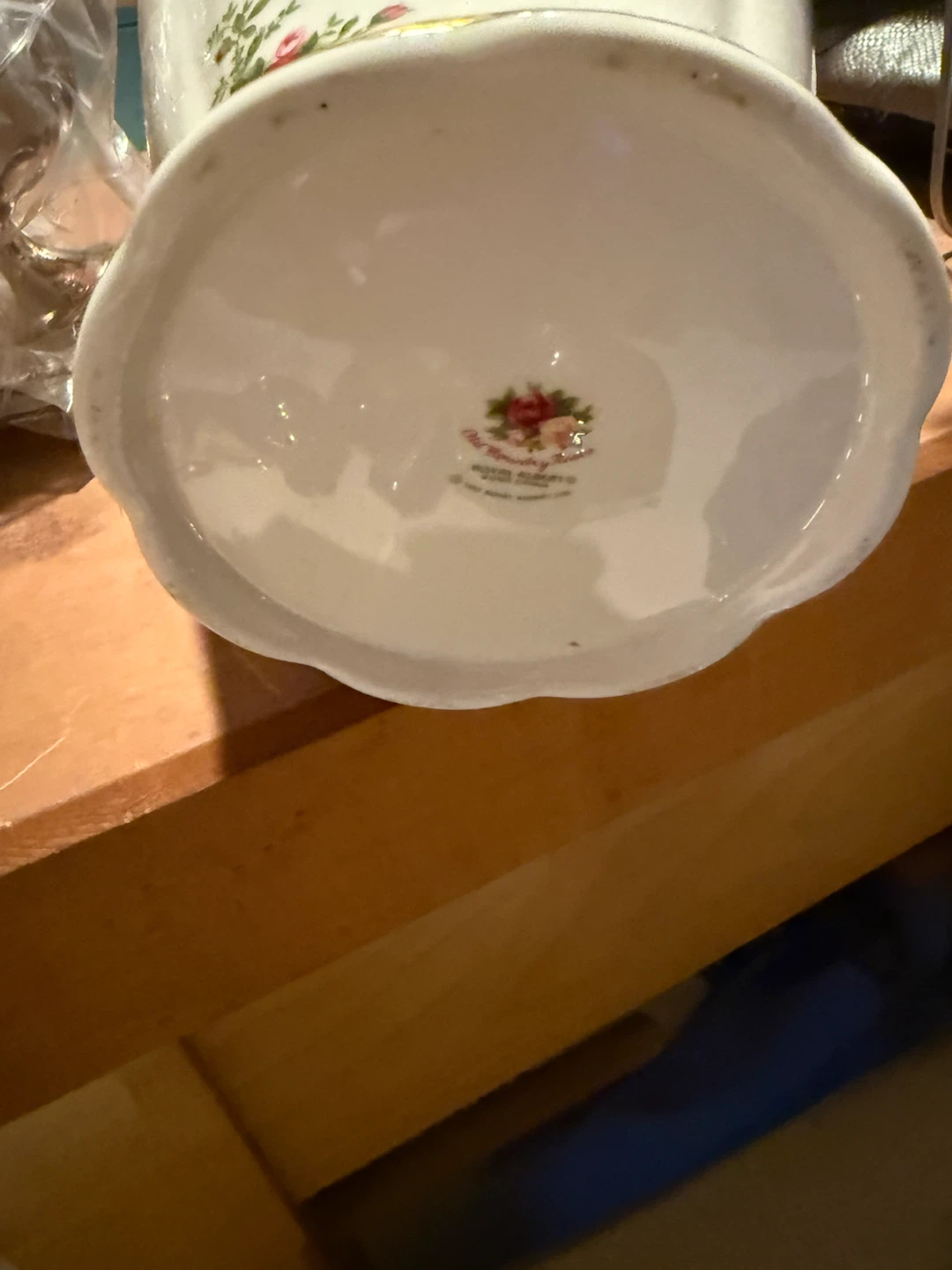 Royal Albert Old Country Roses Vase - photo 2