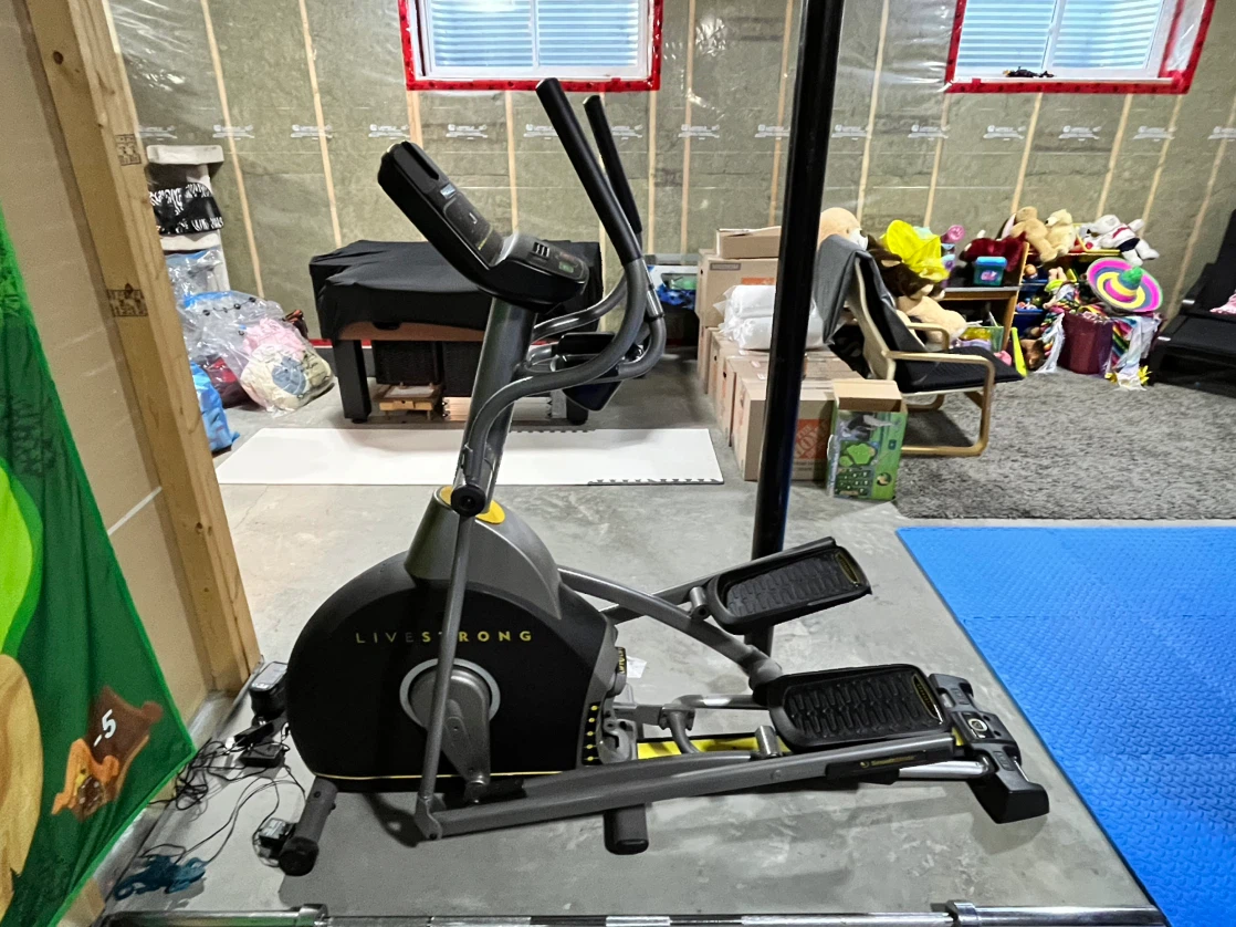 Livestrong 8.0E Elliptical - photo 4