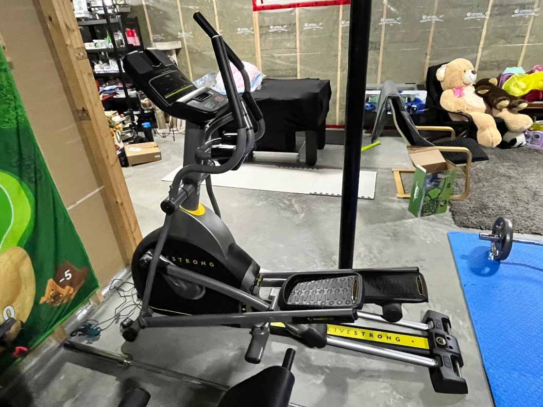 Livestrong 8.0E Elliptical - photo 5