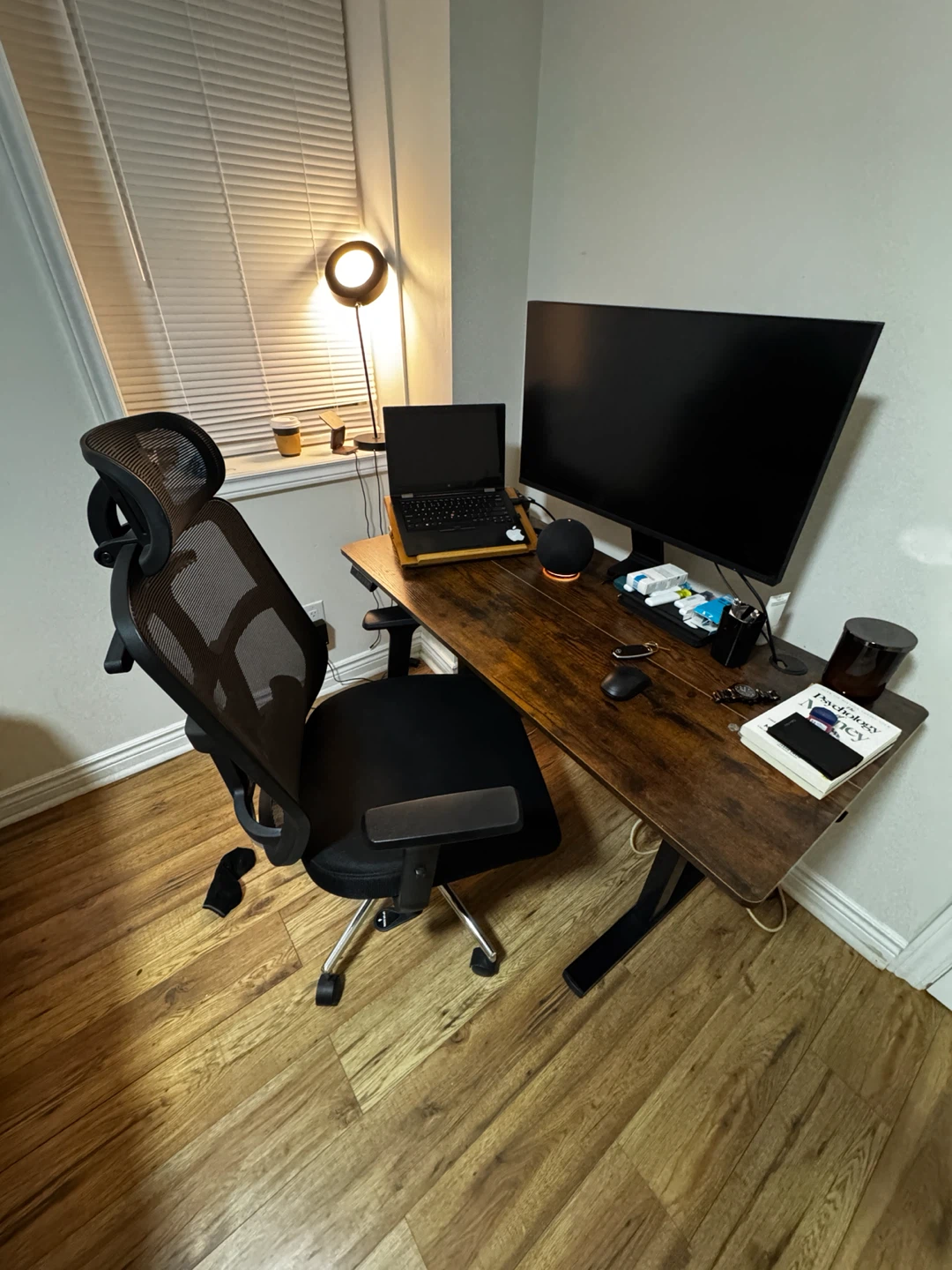 Ergonomic Mesh Office Chair with electric adjustable table - photo 2