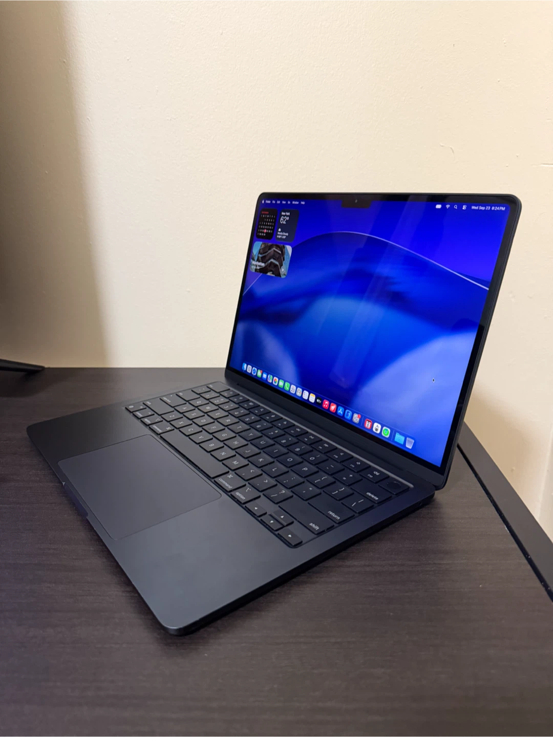 Apple MacBook Air 13” (M2 CHIP) in The Bronx, NY