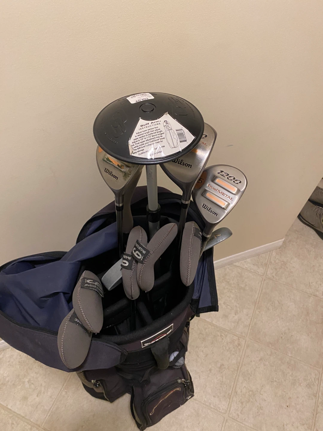 Wilson 1200 Dual Metal Golf Club Set and Bag - photo 2