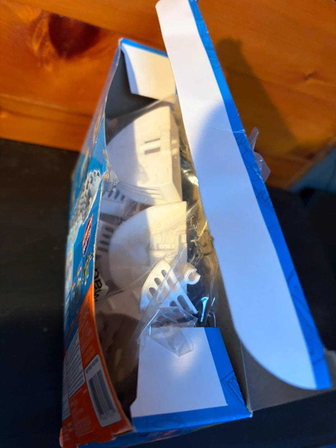 Crayola Build-A-Beast Shark Kit - photo 3