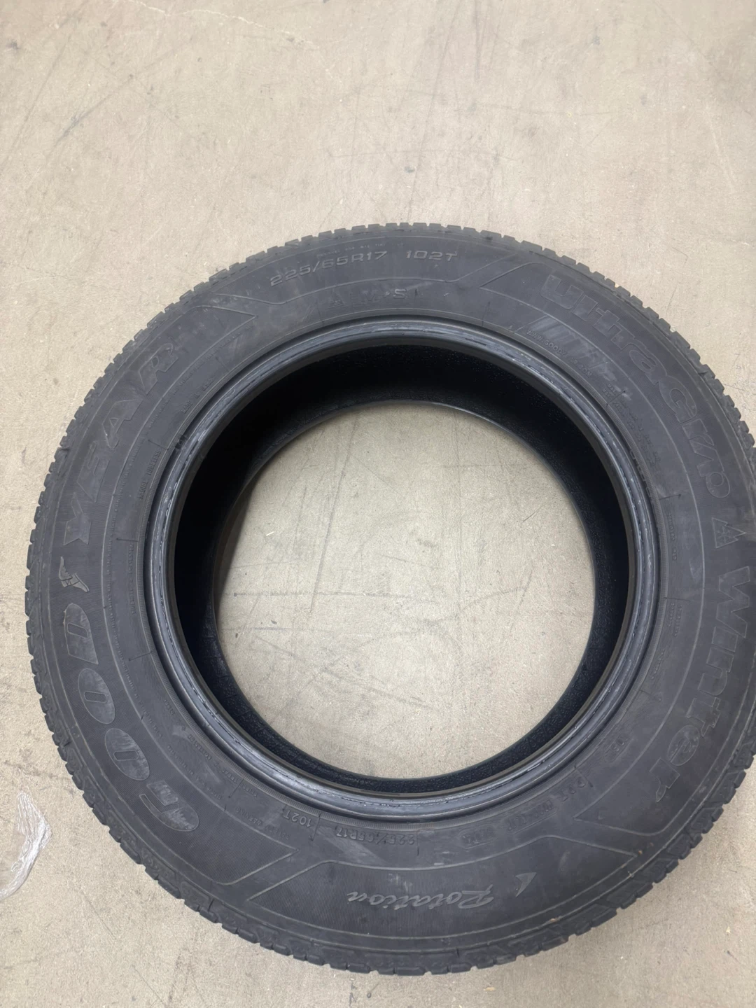 Goodyear UltraGrip Winter Tire 225/65R17 - photo 5