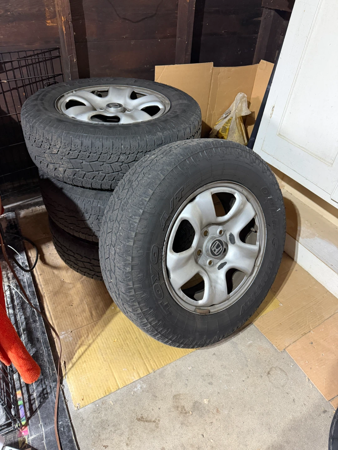 OEM HONDA CRV Rims w/tires