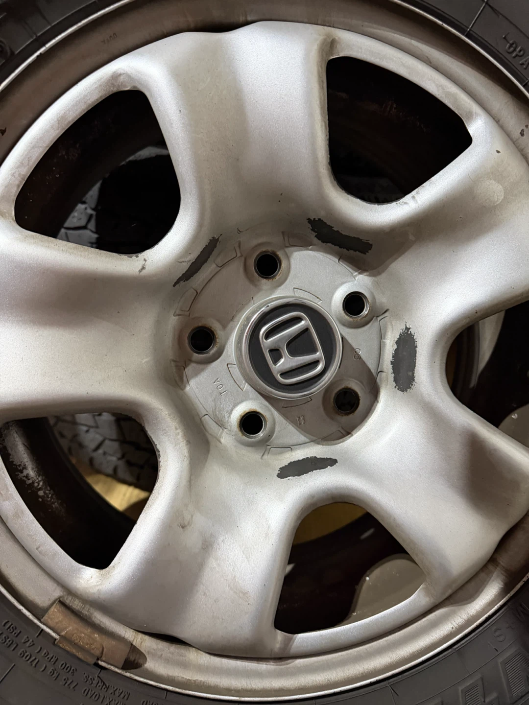 OEM HONDA CRV Rims w/tires - photo 4