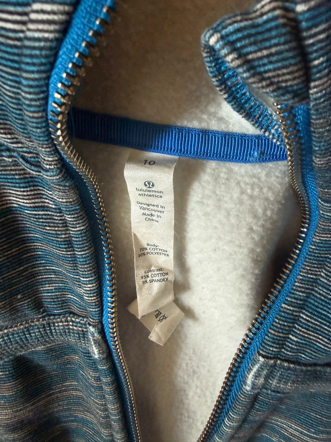 Lululemon Women's Zip-Up Hoodie Blue Size 10 - photo 2