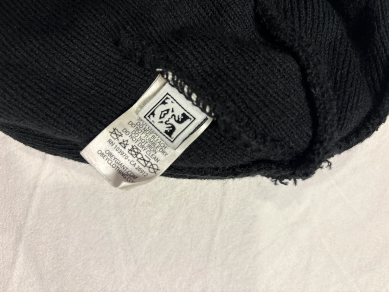 Obey Worldwide black beanie - photo 2
