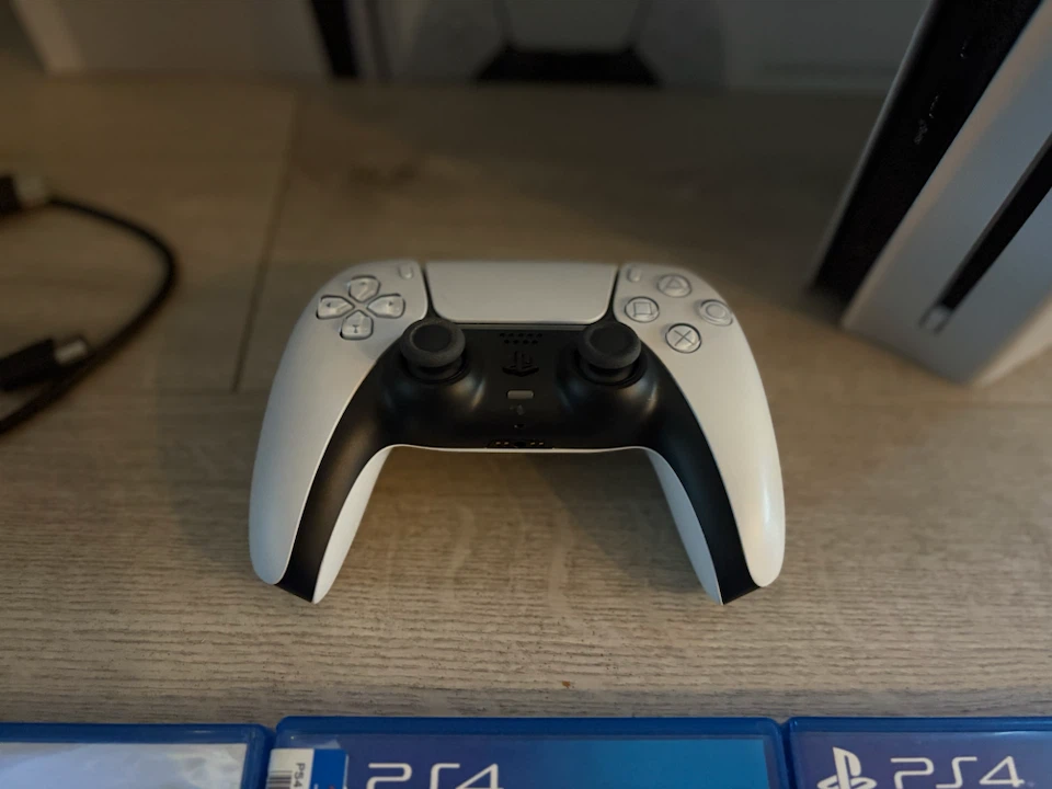 PS5 Slim Disc Edition Bundle with Games - photo 3