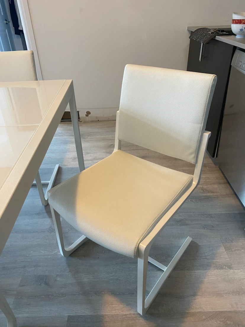 White Dining Table with 4 Chairs - photo 2