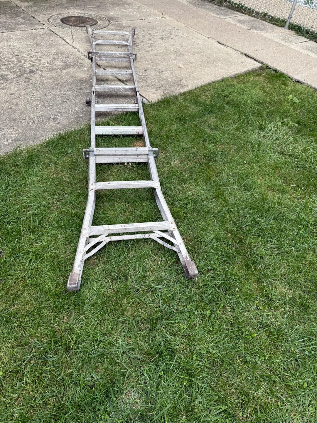 10  ft  Multi-Position Ladder. $100.00 or best offer - photo 2