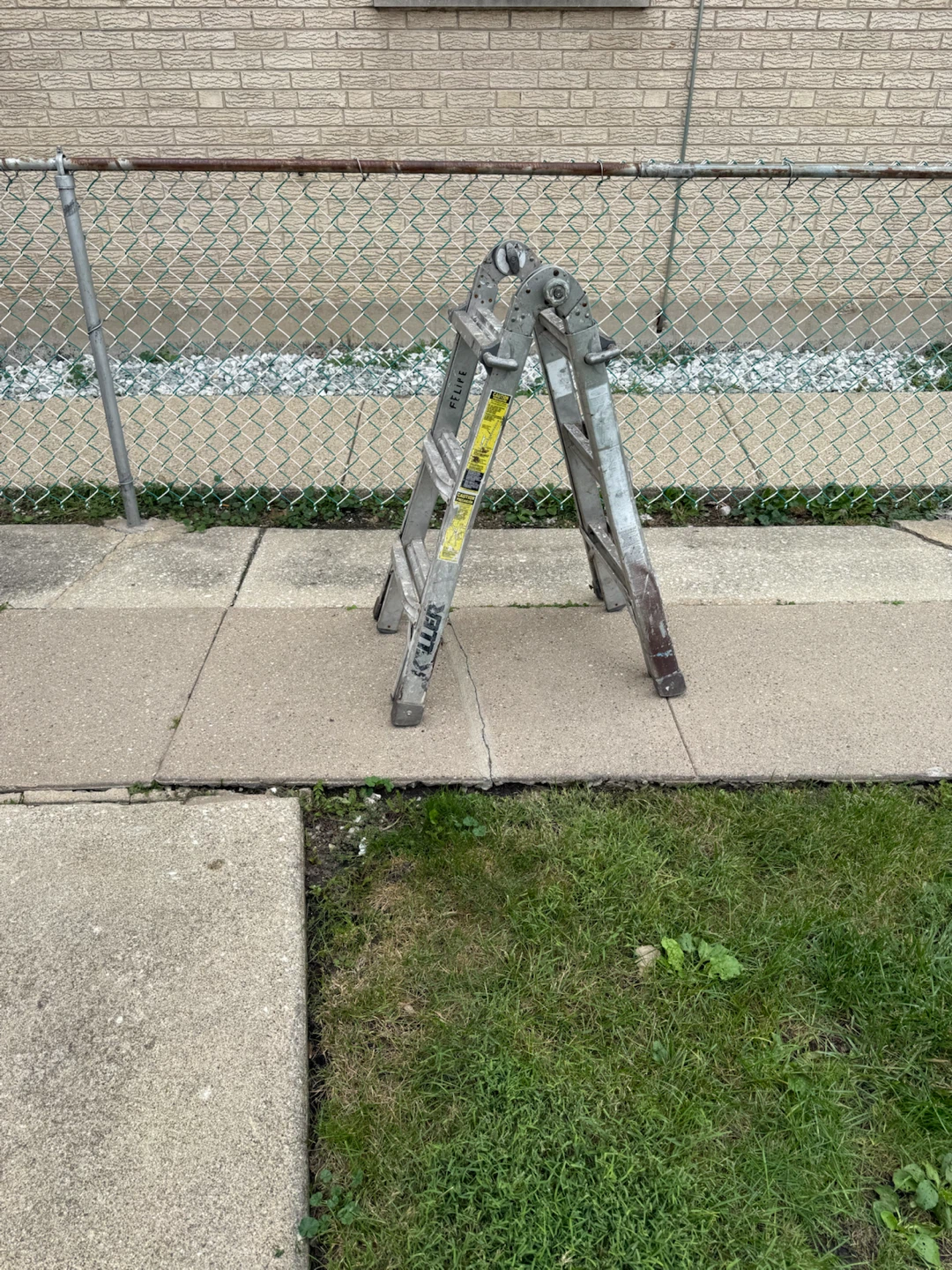 10  ft  Multi-Position Ladder. $100.00 or best offer - photo 4
