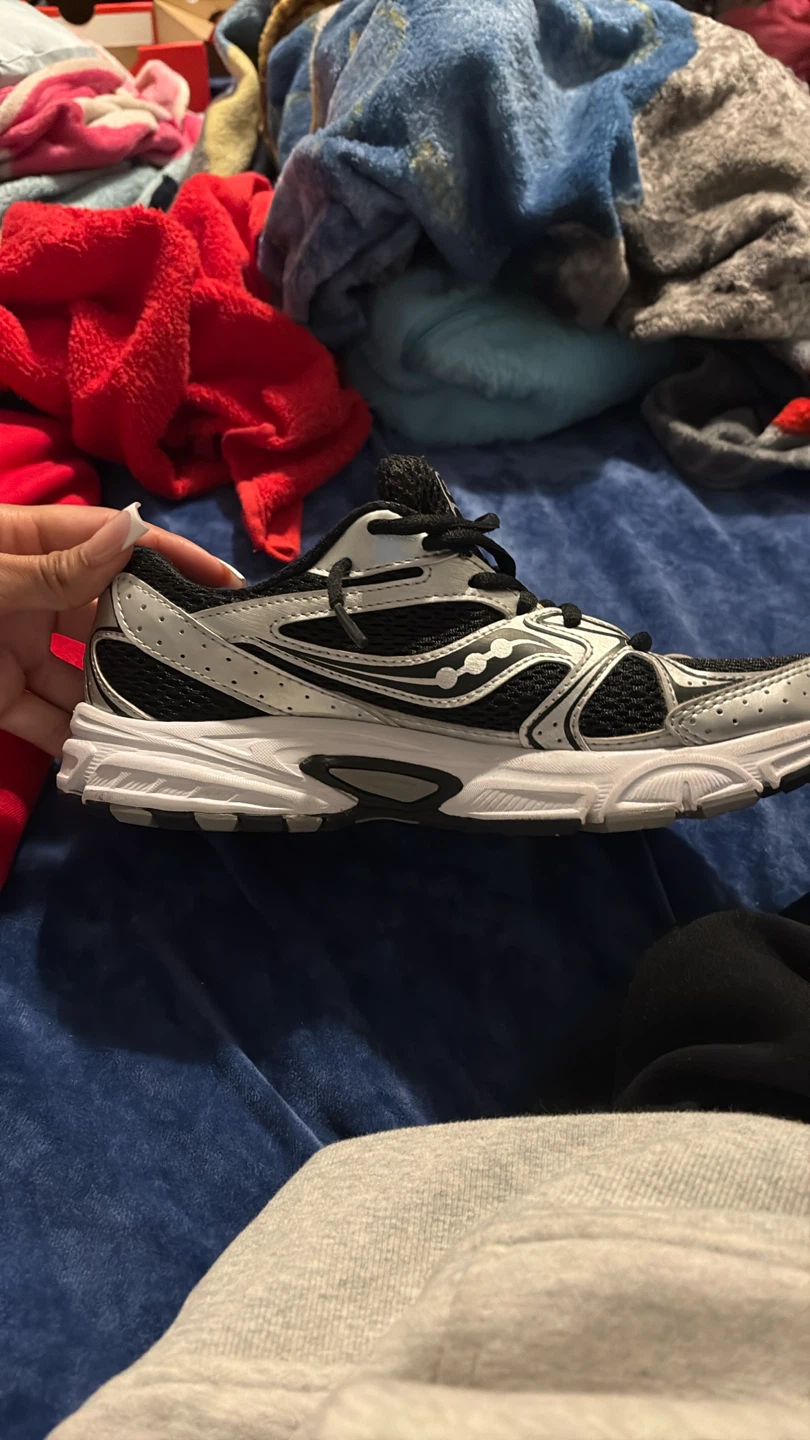 Saucony Women's Running Shoes Black and Silver