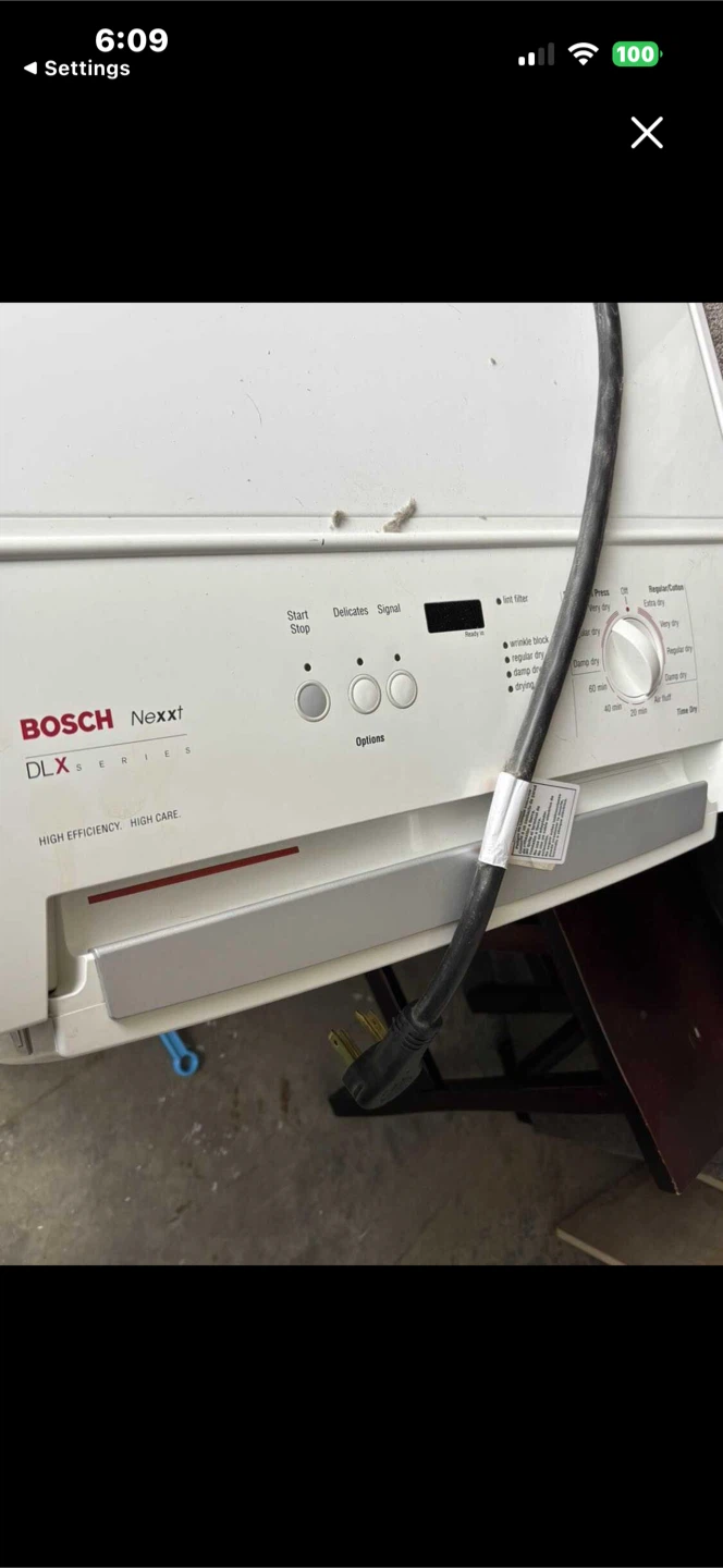 Bosch Nexxt DLX Series White Clothes Washer & Dryer - photo 2