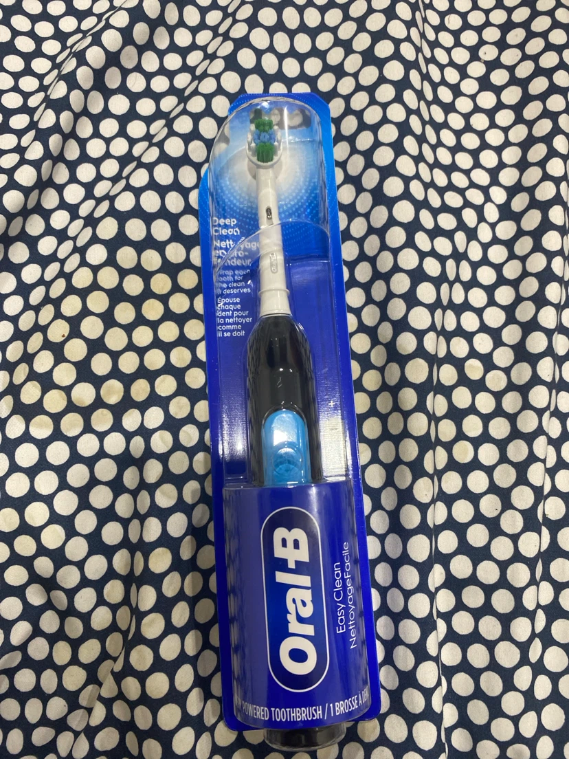 Oral-B Easy Clean Battery Powered Toothbrush