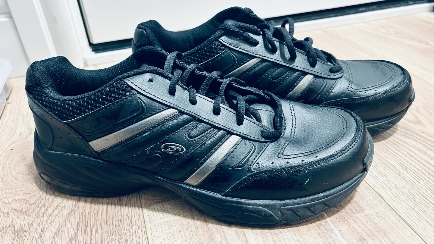 Dr. Scholl’s Men’s Black Walking Shoes – Size 10W Wide – Leather