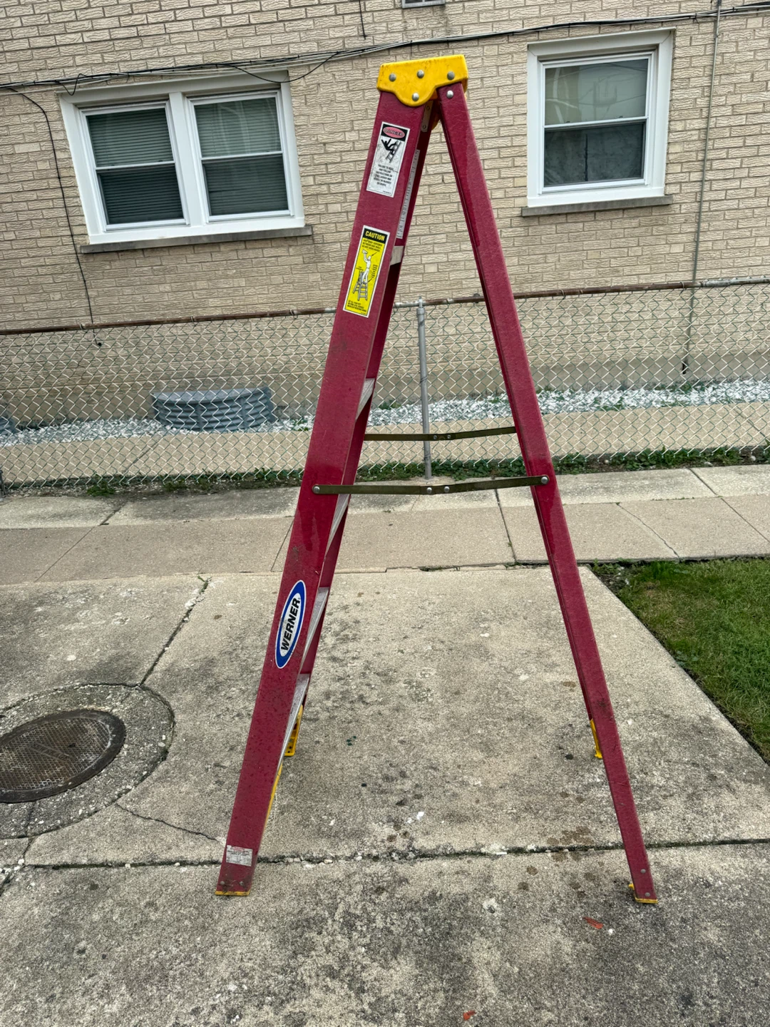 6 ft Werner Fiberglass Step Ladder. $60.00 or best offer. - photo 2