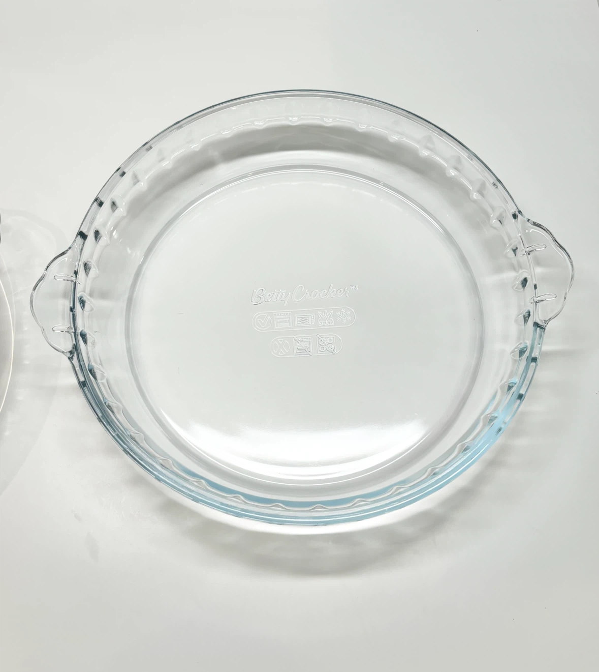 Glass Pie Dishes by Betty Crocker - photo 2