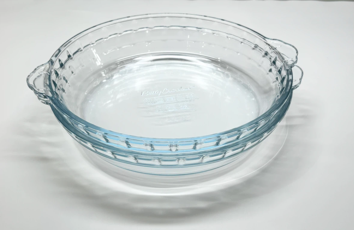 Glass Pie Dishes by Betty Crocker - photo 3
