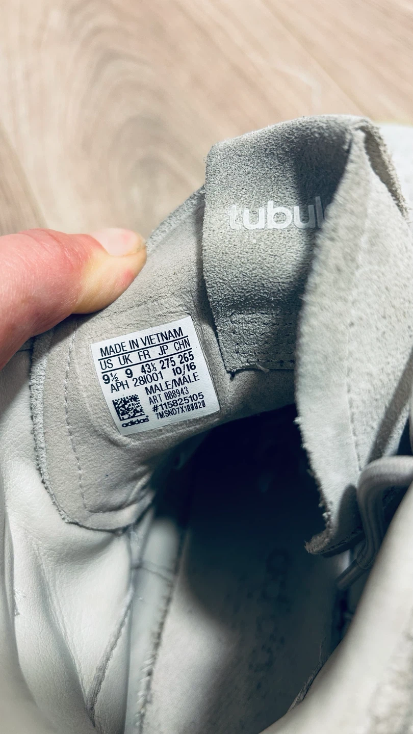 Adidas Tubular Invader Strap Men’s Size 9.5 – Grey Suede - photo 2