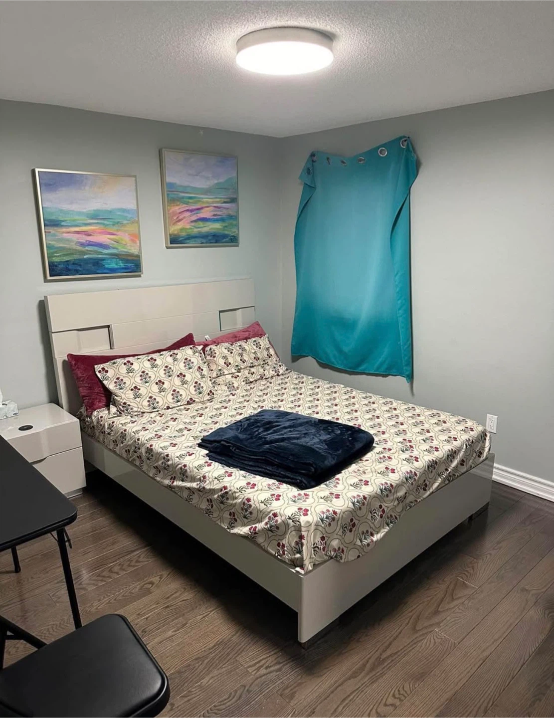 Furnished room for Rent