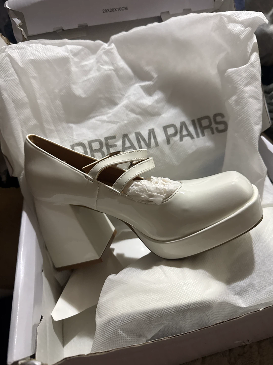 Dream Pairs White Mary Jane Heels