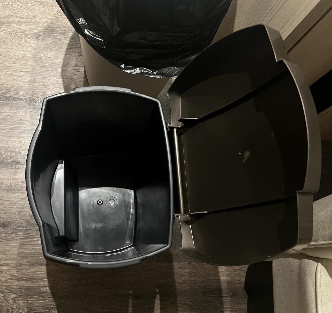 Trashcan - photo 4