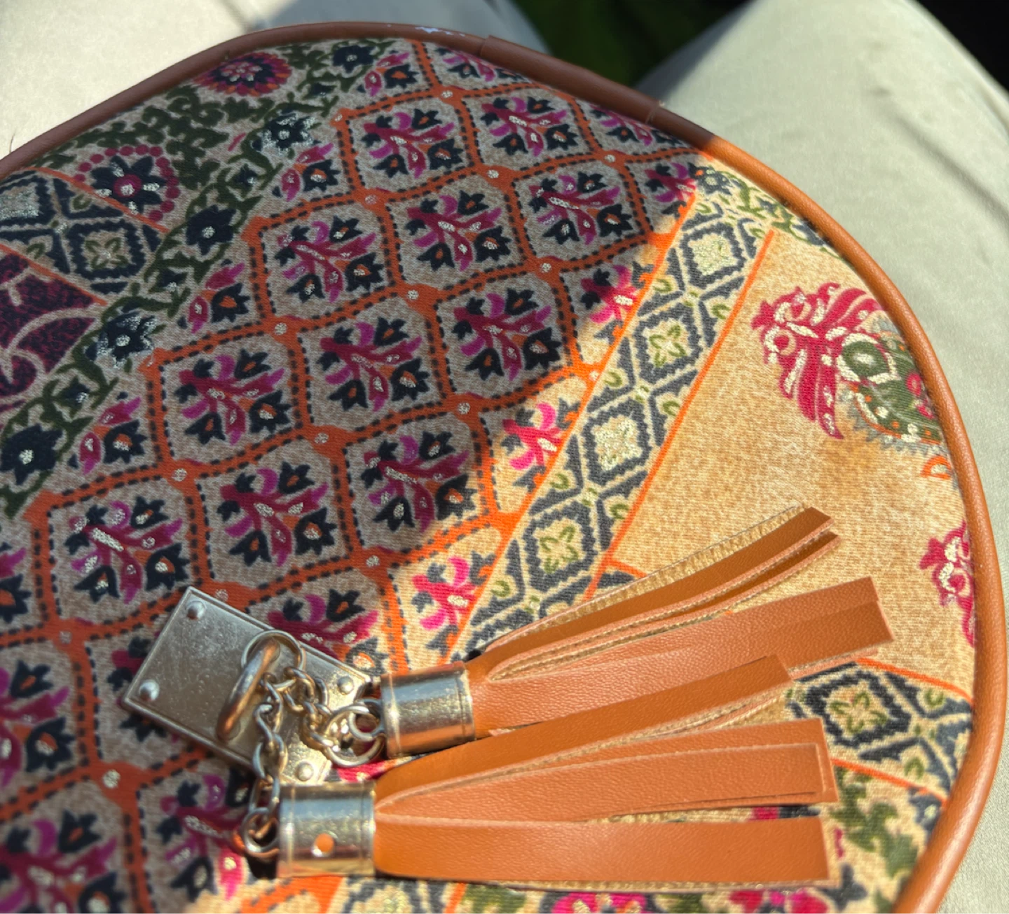 🥕🧡Round patterned crossbody bag - photo 3