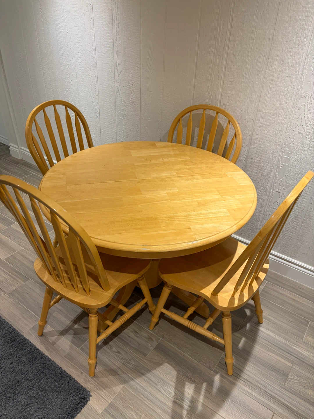 Solid Wood Dining Table and 4 Chairs - photo 2