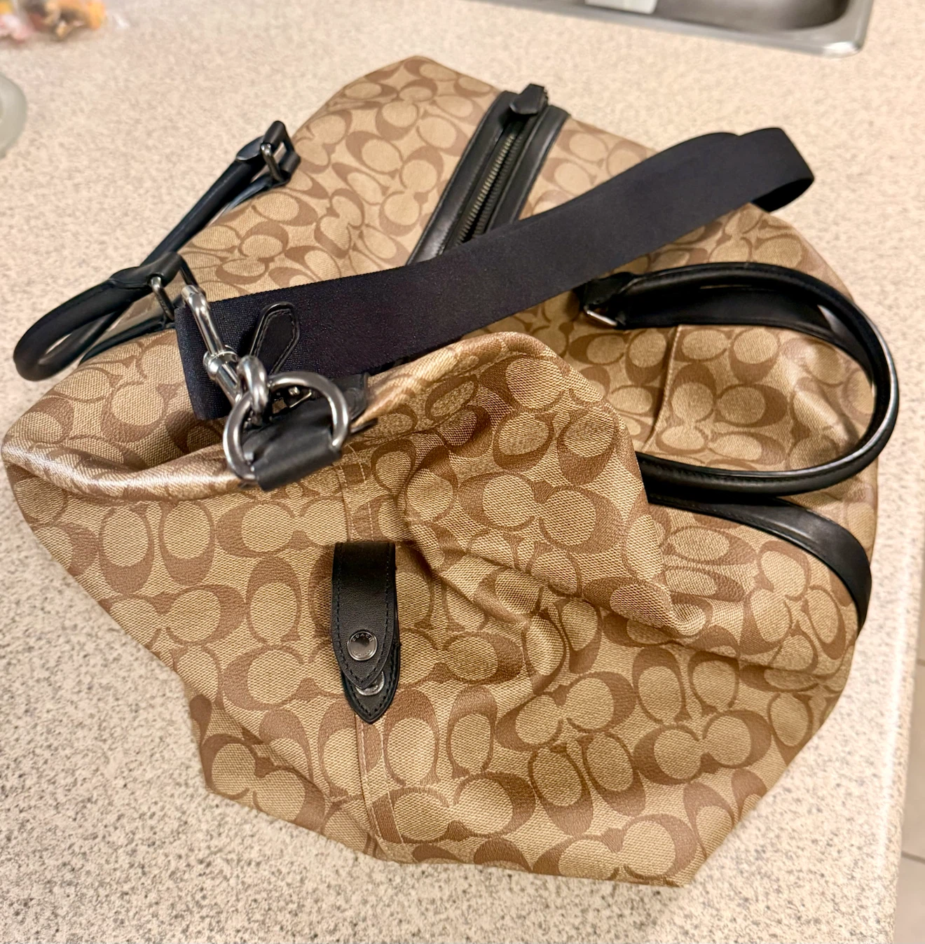 Coach Signature Canvas Travel Bag - Like New - photo 3