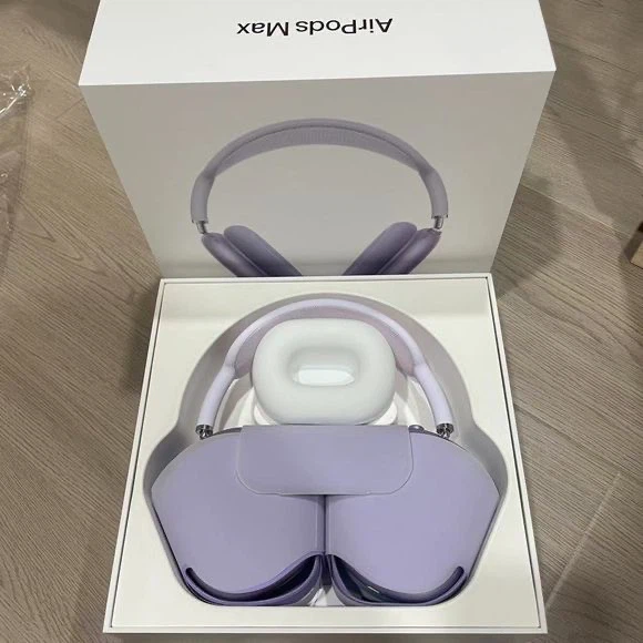 Apple AirPods Max purple
