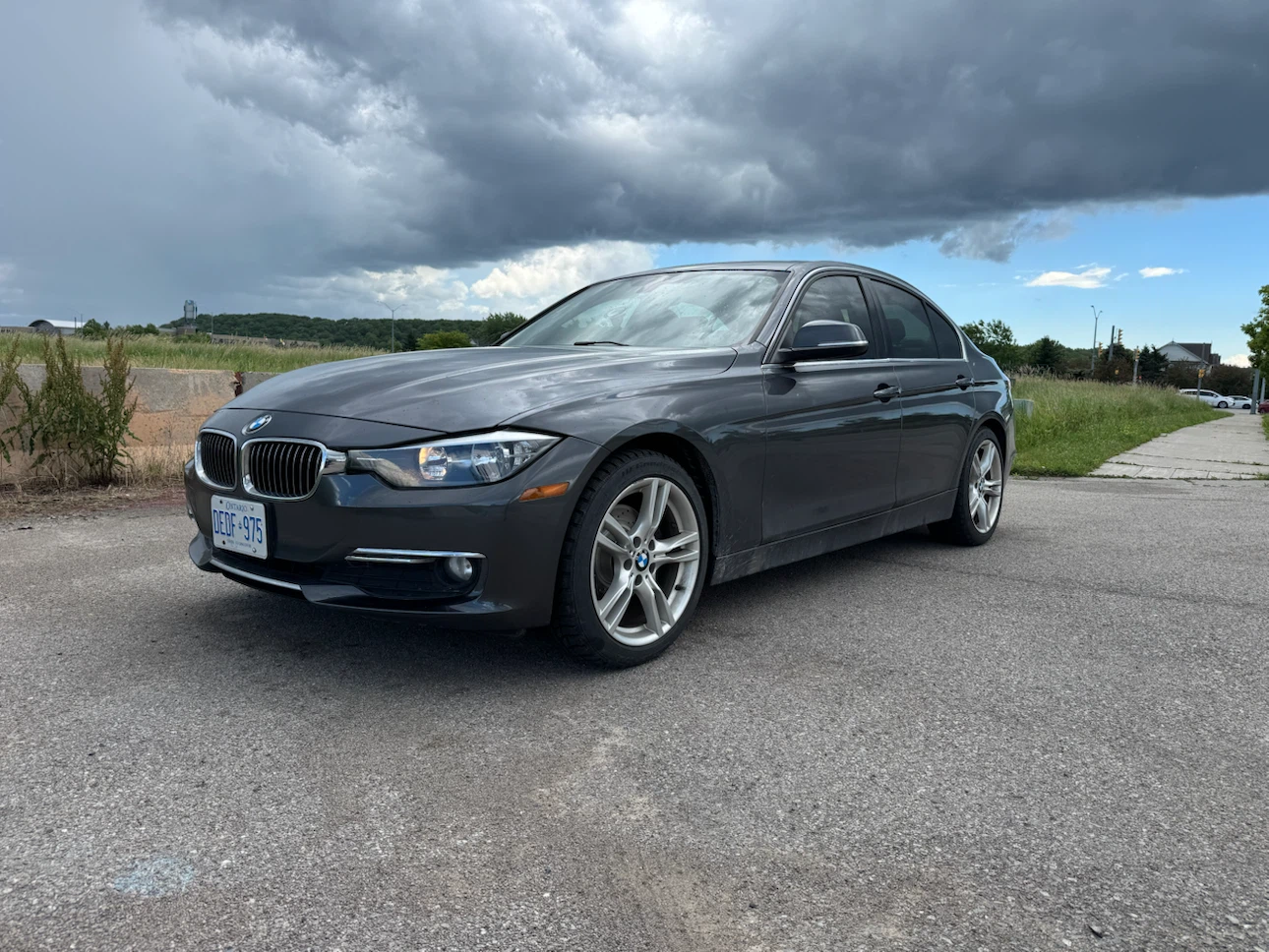 BMW 3 Series Sedan 320i xdrive